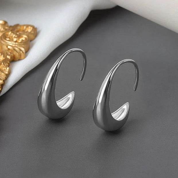 C - Shape earrings - Beautiful Jewellery