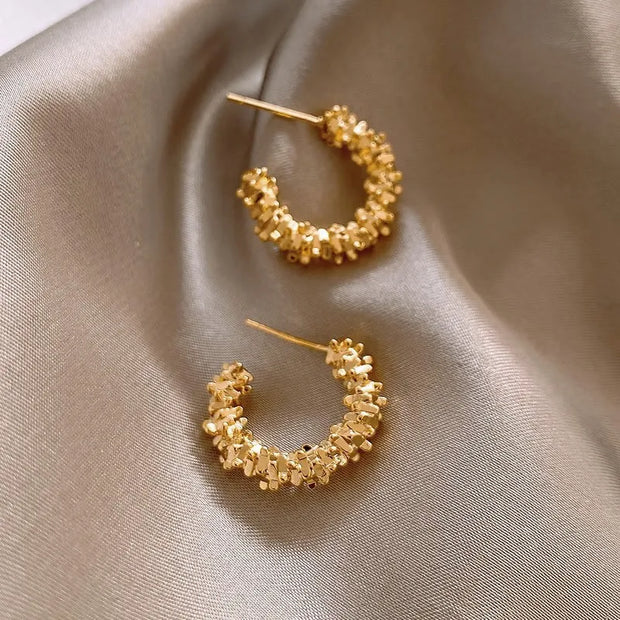 Gold irregular hoops - Beautiful Jewellery