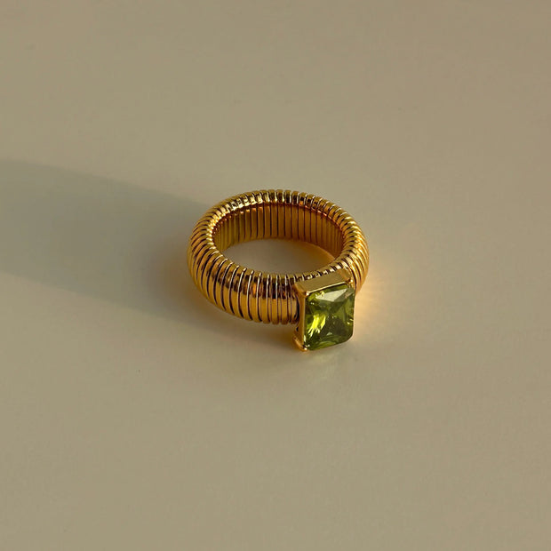 Vintage Elastic Ring - Beautiful Jewellery