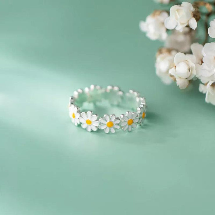 Daisy Flower Ring - Beautiful Jewellery