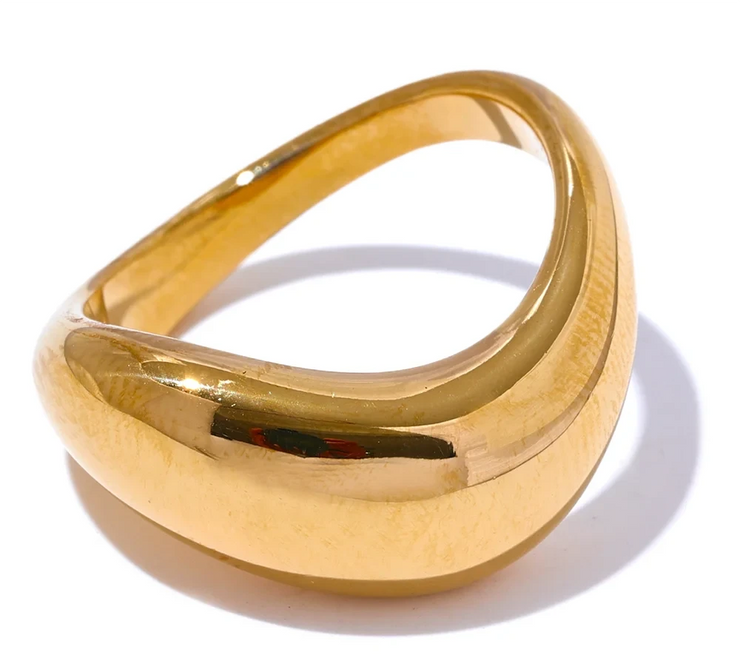 18K Gold Wave Ring